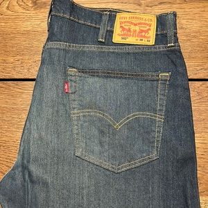 Men’s Levi Jeans 38x32